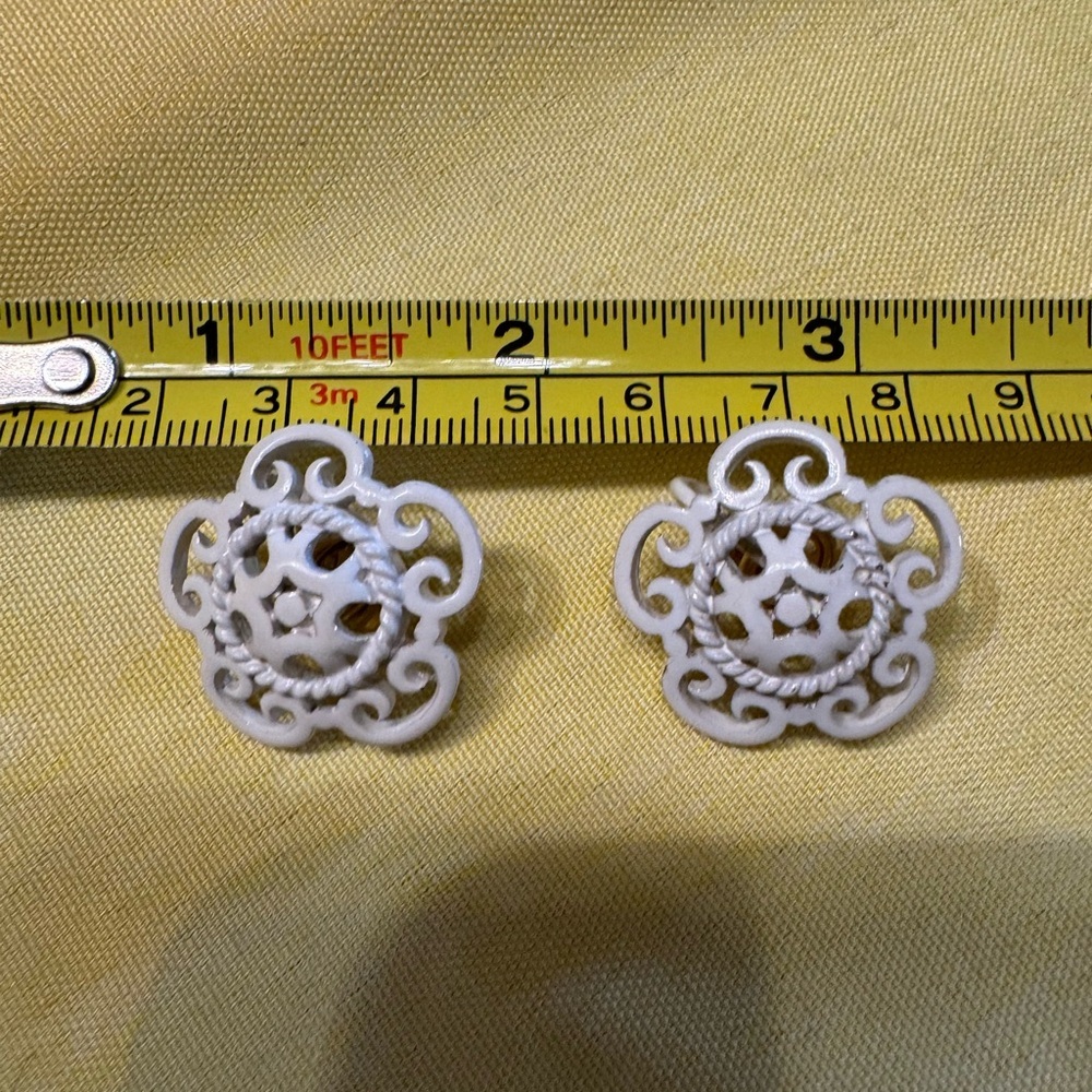 Trifari Enameled White Clip on Earrings